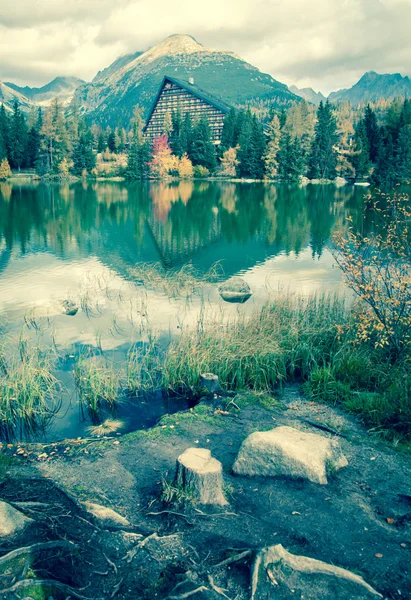 Tarn Štrbské pleso, Slovensko — Stock fotografie