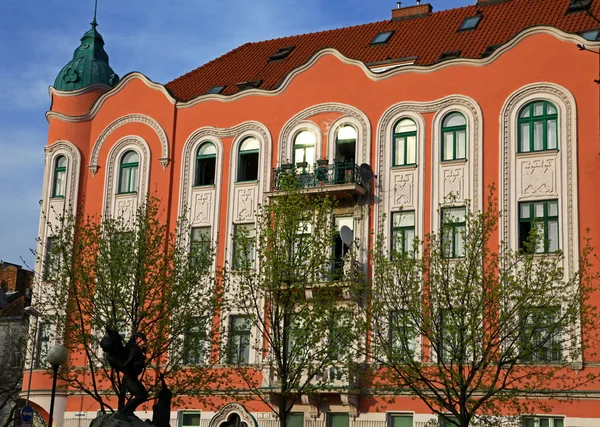 Оранжевый дом в Братиславе — стоковое фото