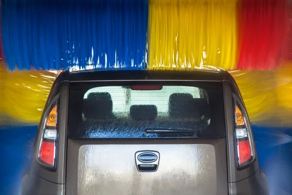 Car in carwash — Stock Photo, Image