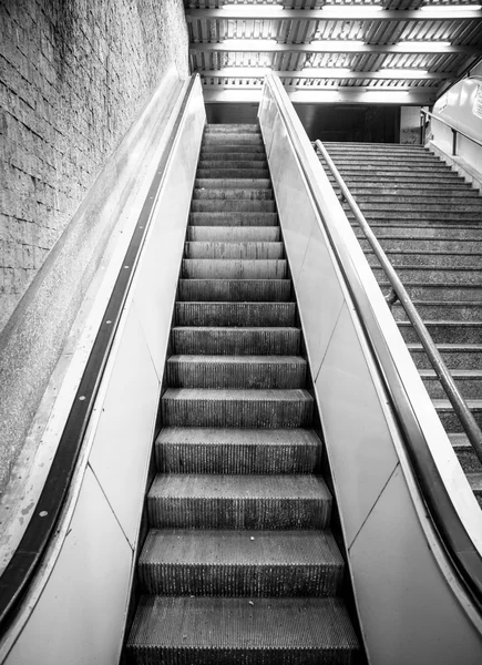 Rolltreppe leer — Stockfoto