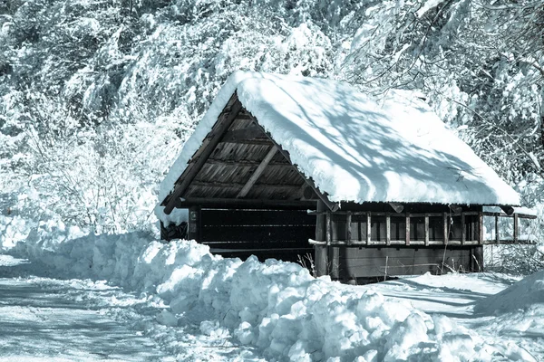 Small shelter at country — Stock Photo, Image