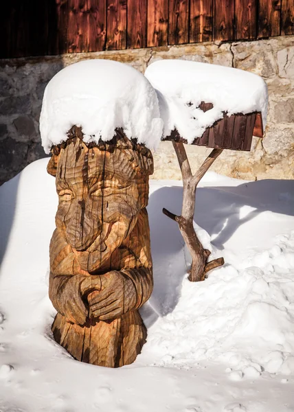 Holzstatue — Stockfoto