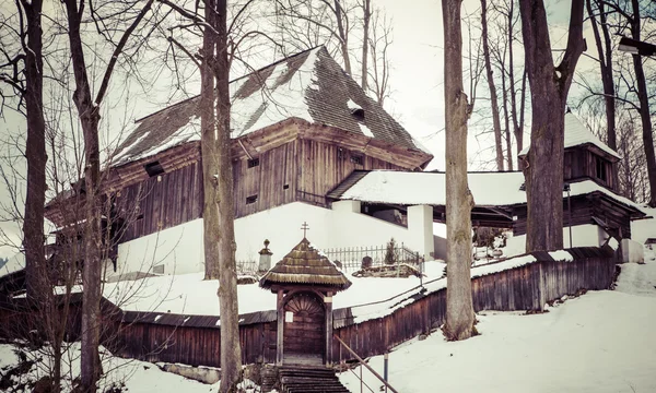 在 Lestiny，斯洛伐克的木制教堂里 — 图库照片