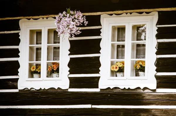 Holzchalet in der Slowakei — Stockfoto