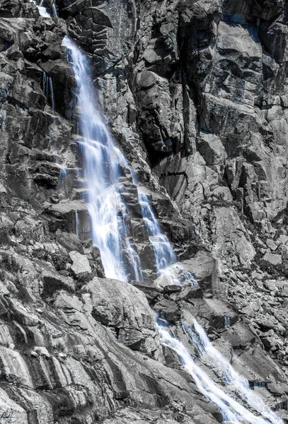 Vattenfall på höga Tatras, Slovakien — Stockfoto