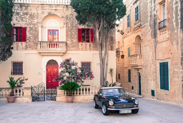 广场在历史城镇湧，马耳他 — 图库照片