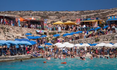 Mavi lagün - Comino, Malta güneşlenme
