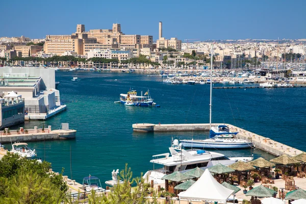 Hamnen i staden Valletta, Malta — Stockfoto