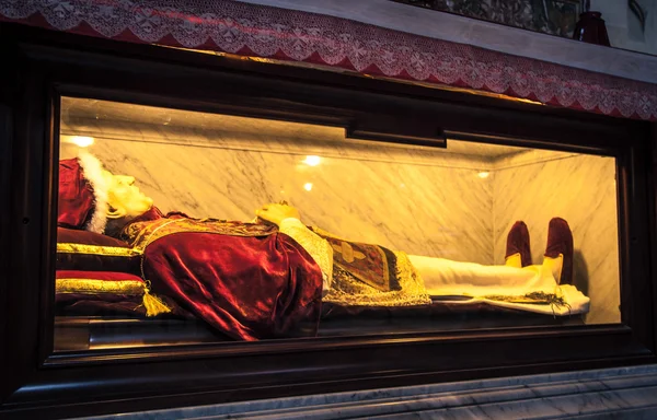 Tomb in church at Citadel -  town Victoria, Gogo - Malta — Stock Photo, Image