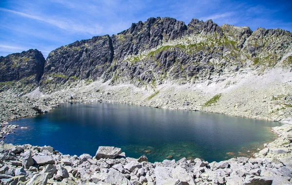 Tarn - velke wahlenbergovo pleso - in der hohen Tatra, Slowakei — Stockfoto