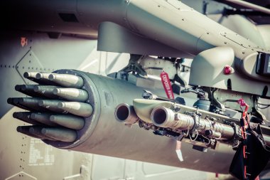 Roketler üzerinde helikopter