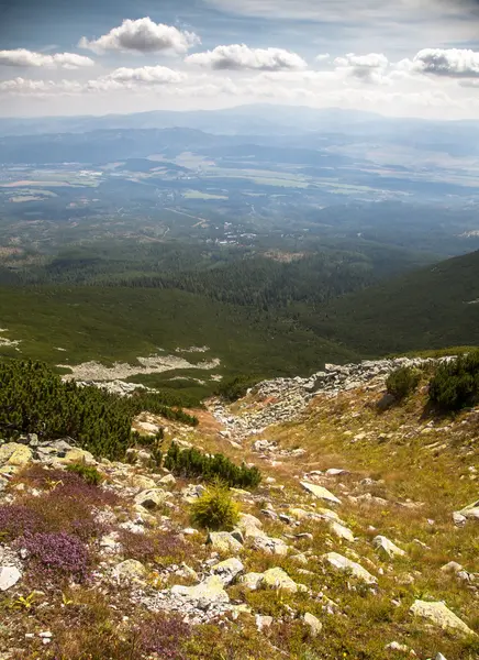 Κοιλάδα στην υψηλή Tatras, Σλοβακία — Φωτογραφία Αρχείου