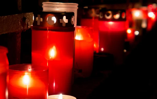 Candele in fila — Foto Stock