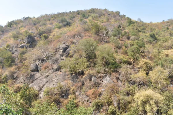 Dağın Yüksek Manzarasından Köy Manzarası Çok Güzel Görünüyor — Stok fotoğraf