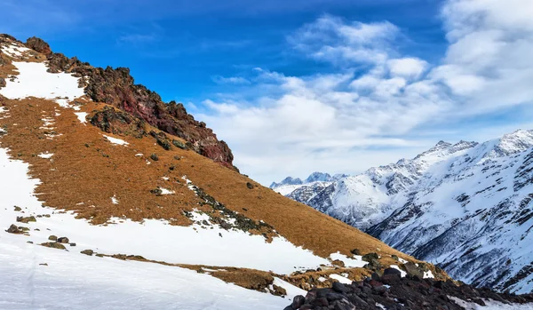 Valle de la montaña Baksan, Elbrus, Rusia . — Foto de Stock