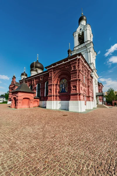 Kirchenarchitektur der Stadt Noginsk. — Stockfoto