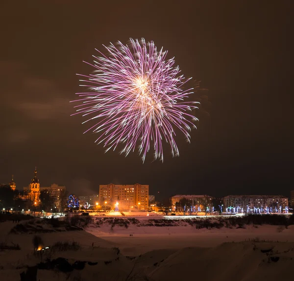 Los fuegos artificiales de fin de año 2015 . —  Fotos de Stock