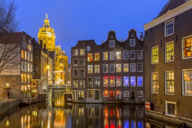 Alacakaranlık Amsterdam Waterfront kanal evleri