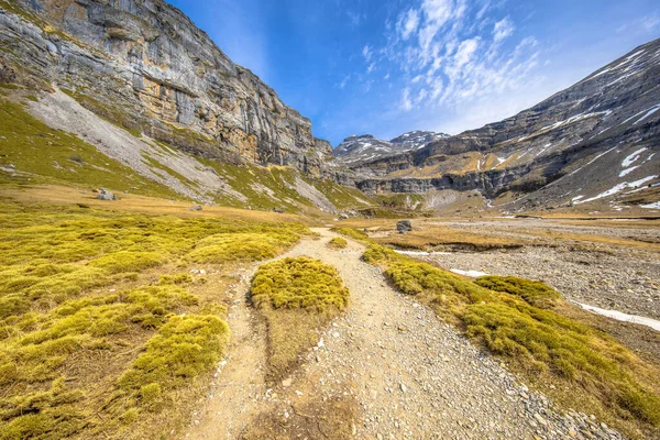 Pista Nel Canyon Della Valle Ordesa All Inizio Aprile Tratta — Foto Stock