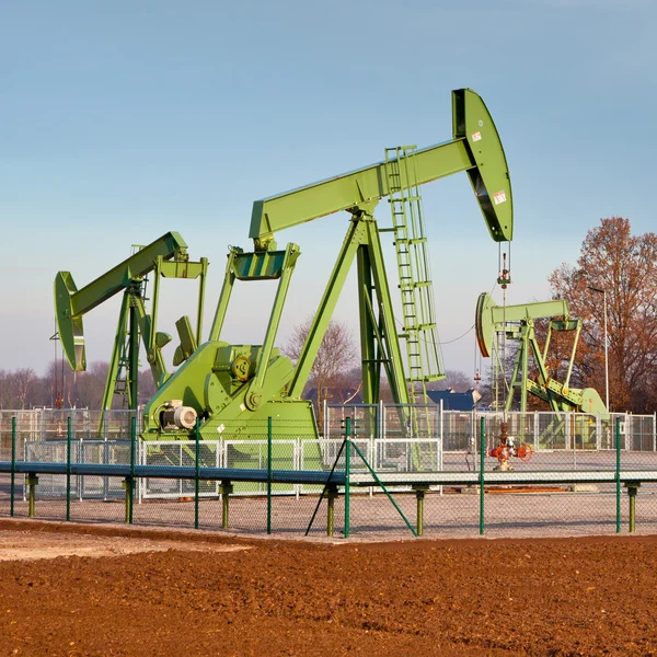 Olja pump jack — Stockfoto