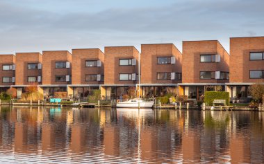 Satır çağdaş konut evler