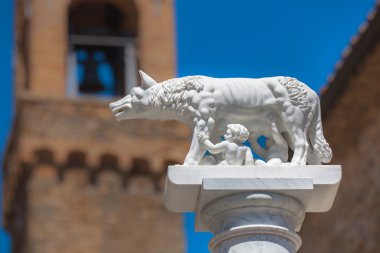 Romulus ve Remus Roma, İtalya ile kurt heykeli