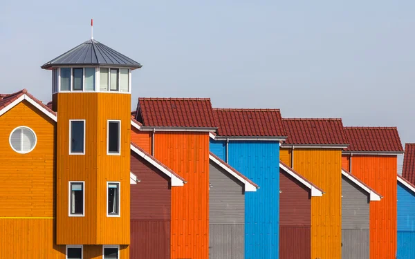 Rij van kleurrijke huizen — Stockfoto