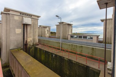 savak stevinsluis yılında Hollandalı delta inşaat fırtına taşkın koruma