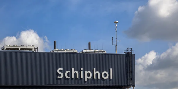 Firma de Schiphol en Terminal — Foto de Stock