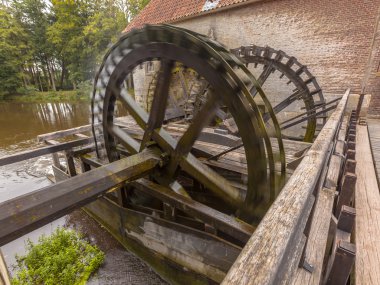 Cogwheels bir watermill adlı