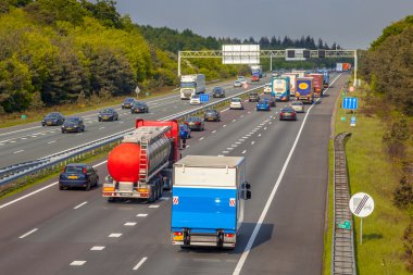 A12 otoyolu trafik yukarıda da görüleceği