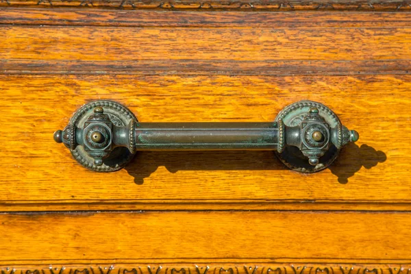 Manija de puerta de bronce — Foto de Stock