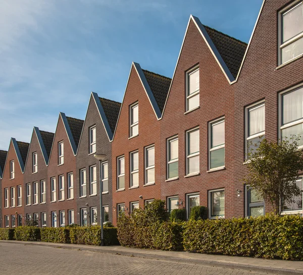 Lugnt förorts Straat — Stockfoto