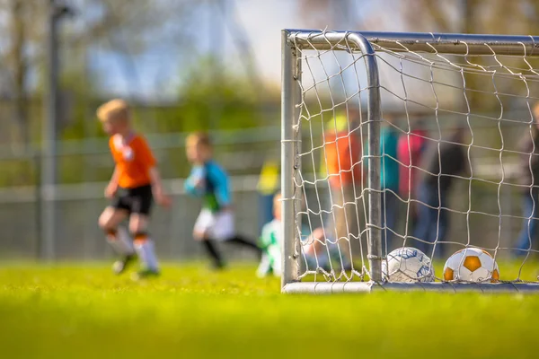 Formazione calcio giovanile — Foto Stock