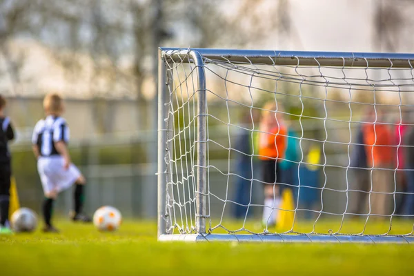 Entrenamiento de fútbol infantil — Foto de Stock