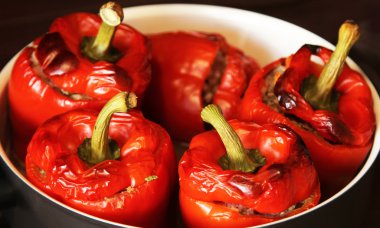 doldurulmuş kırmızı biber