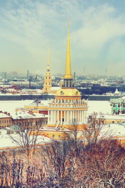 Admiralty, Peter ve Paul Fortress kışın. Görünüm St. Isaac's Katedrali, St Petersburg, Rusya Federasyonu. Vintage resim