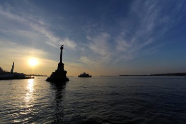 Gün batımında batırılan gemilerin anıtı. Sivastopol.Kırım sembolü