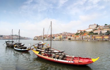 Douro riverside ve tekne ile Şarap fıçıları, Porto, Portekiz