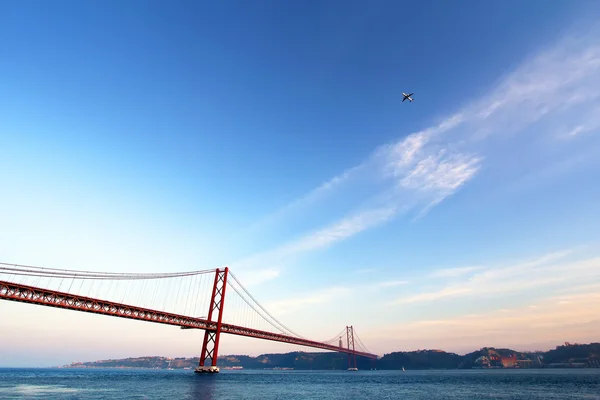 Röd bro, Lissabon, Portugal — Stockfoto