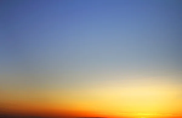 Cloudskape niebo z chmur o wschodzie słońca . — Zdjęcie stockowe