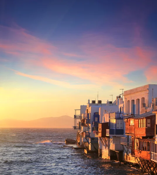 Colorata Venezia dell'isola di Mykonos al tramonto Foto Stock Royalty Free