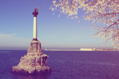 Bahar Sevastopo simge evlendikten gemiler için anıt