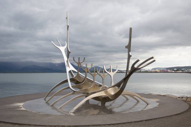Güneş Voyager anıtı, Reykjavik, İzlanda 'nın simgesi..