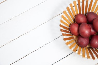 Mutlu Paskalya ile renkli Paskalya yumurtaları