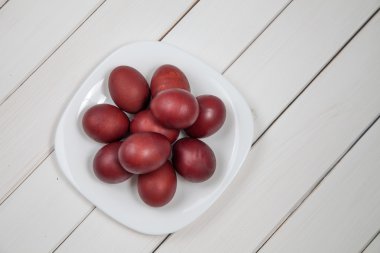 Mutlu Paskalya ile renkli Paskalya yumurtaları