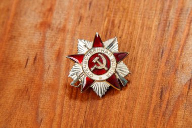 St. Vatanseverlik Savaşı sırasını ahşap arka plan üzerinde