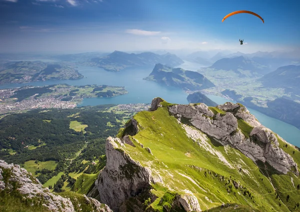 Belle vue sur le lac de Lucerne — Photo