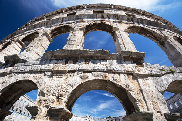 Ancient Roman Amphitheater and Church — Stock Photo, Image