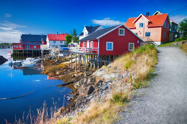 Typical village with wooden houses in Henningsvaer — Stock Photo, Image